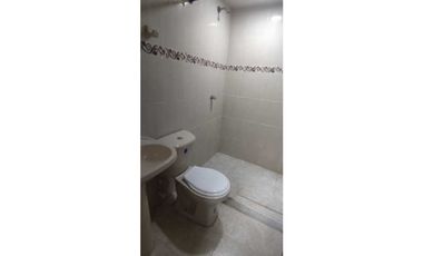 VENTA DE CASA MULTIFAMILIAR CON APARTAMENTOS EL TRÉBOL CALI