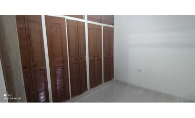 VENTA DE CASA MULTIFAMILIAR CON APARTAMENTOS EL TRÉBOL CALI