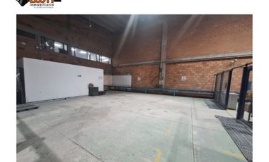 ARRIENDO BODEGA 1.205 M2  EN AV. EL DORADO FONTIBÓN