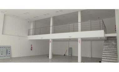Portoviejo Los Bosques , Local Comercia Duplex en Renta, 285m2