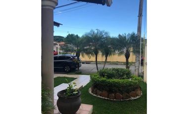 VENTA CASA BRISAS DEL GOLF 3REC LB