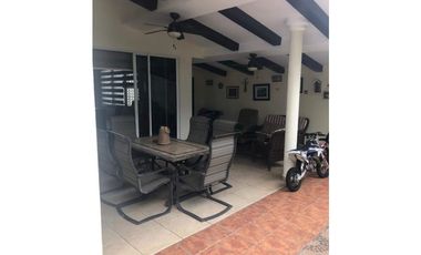 VENTA CASA BRISAS DEL GOLF 3REC LB