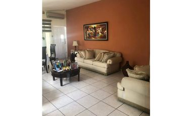 VENTA CASA BRISAS DEL GOLF 3REC LB