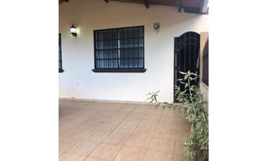 VENTA CASA BRISAS DEL GOLF 3REC LB