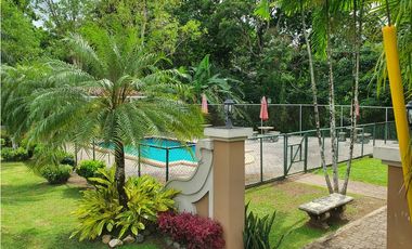 VENTA CASA VILLA DI FIRENZE ALBROOK CLAYTON 4REC VACIA