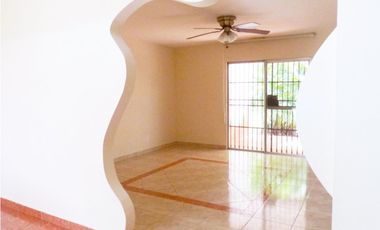 VENTA CASA CLAYTON 4 REC VACIA