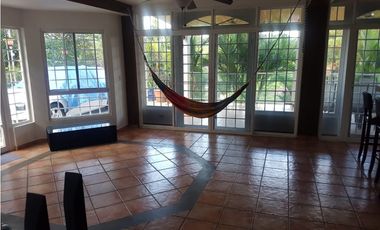 VENTA CASA URB LA MONTAÑEZA BRISAS DEL GOLF 4R