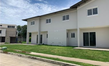 VENTA CASA TOWN HOME VILLASUR COSTA SUR JUAN DAZ