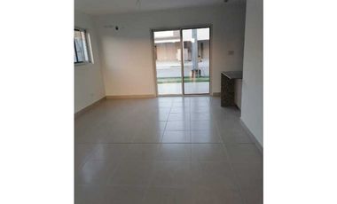 VENTA CASA TOWN HOME VILLASUR COSTA SUR JUAN DAZ
