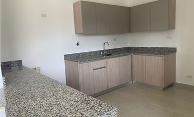VENTA CASA TOWN HOME VILLASUR COSTA SUR JUAN DAZ