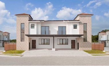 VENTA CASA AMATISTA COSTA LINDA, COSTA SUR