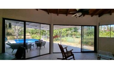 ALQUILA CASA CON PISCINA EN CORONADO, HERMOSA Y AMOBLADA