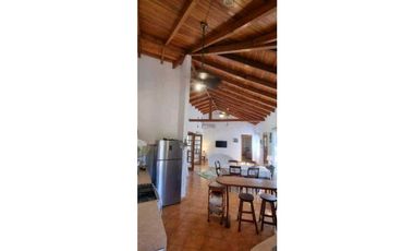 ALQUILA CASA CON PISCINA EN CORONADO, HERMOSA Y AMOBLADA