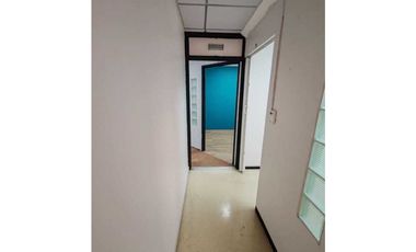 SE VENDE O SE ALQUILAN DOS CONSULTORIOS