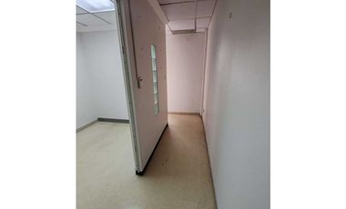 SE VENDE O SE ALQUILAN DOS CONSULTORIOS