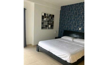 PH WHITE 3hab 3 baños 2 garages 170 mts Av.Balboa