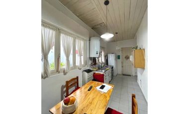 VENTA IMPORTANTE ESQUINA-CASA 3 AMB. MAS LOCAL COMERCIAL