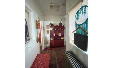 VENTA IMPORTANTE ESQUINA-CASA 3 AMB. MAS LOCAL COMERCIAL