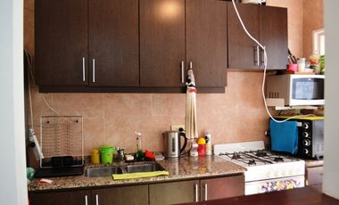 Duplex 3 ambientes con terraza y parrilla propia
