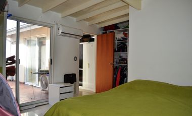 Duplex 3 ambientes con terraza y parrilla propia