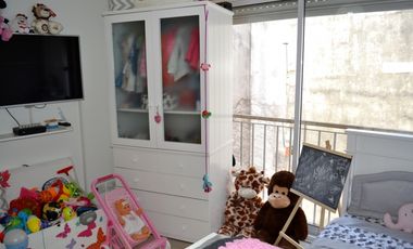 Duplex 3 ambientes con terraza y parrilla propia