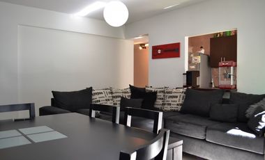 Duplex 3 ambientes con terraza y parrilla propia