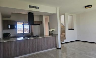 CASA EN VENTA EN FRACC. QUINTAS DEL PALMAR TORREÓN, COAHUILA