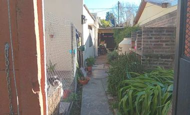 Casa para 2 Familias en venta en Berazategui Oeste