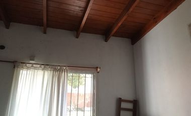 Casa para 2 Familias en venta en Berazategui Oeste