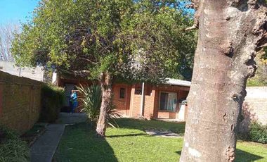 Casa para 2 Familias en venta en Berazategui Oeste