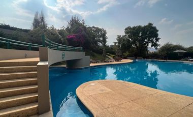 Impresionante departamento con vistas excepcionales en la torre más reciente de Frondoso Lomas Country