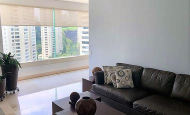 Impresionante departamento con vistas excepcionales en la torre más reciente de Frondoso Lomas Country