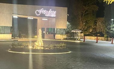 Impresionante departamento con vistas excepcionales en la torre más reciente de Frondoso Lomas Country