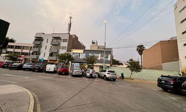 EXCELENTE TERRENO COMERCIAL EN VENTA DOBLE FRENTE EN CORPAC SAN ISIDRO