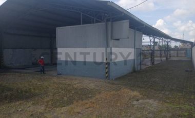 Galpon con Oficinas para alquiler en Santo Domingo - Ecuador