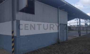 Galpon con Oficinas para alquiler en Santo Domingo - Ecuador