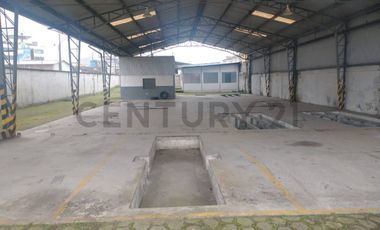 Galpon con Oficinas para alquiler en Santo Domingo - Ecuador