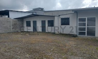 Galpon con Oficinas para alquiler en Santo Domingo - Ecuador