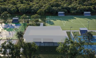 Terreno en venta en privada con vista a lago al norte de Mérida