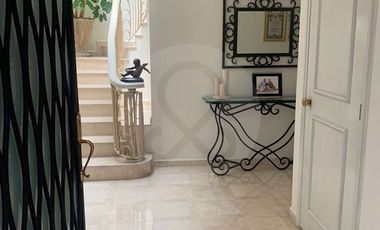 Casa en condominio en venta en Lomas de Tecamachalco