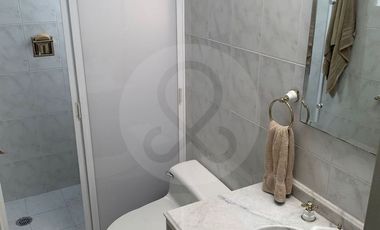 Casa en condominio en venta en Lomas de Tecamachalco