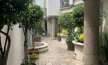 Casa en condominio en venta en Lomas de Tecamachalco