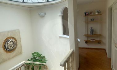 Casa en condominio en venta en Lomas de Tecamachalco