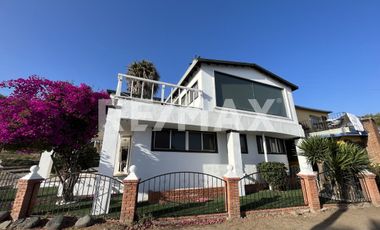 Hermosa Casa en renta en Villas de San Miguel - (3)