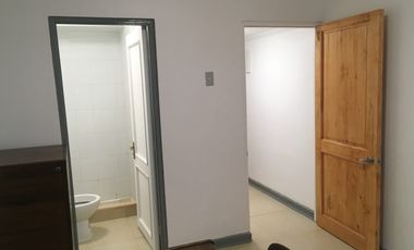 Oficina de 16 m2, 1 privado 1 baño, excelente ubicación