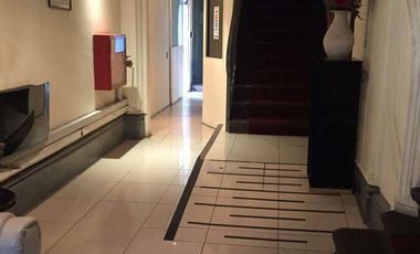 Hotel de 34 habitaciones con baño privado en Santiago Centro