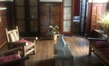 Hotel de 34 habitaciones con baño privado en Santiago Centro