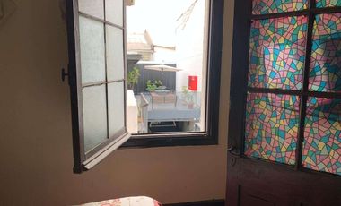 Hotel de 34 habitaciones con baño privado en Santiago Centro