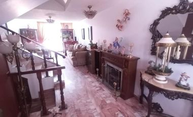 CASA EN VENTA EN BOSQUE DE ISLANDIA