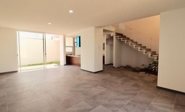 CASA NUEVA EN VENTA EN MORELIA, ZONA ALTOZANO.